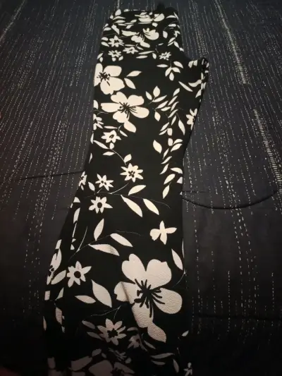 Pantalones amarillos y negros excelente calidad - miniatura 2