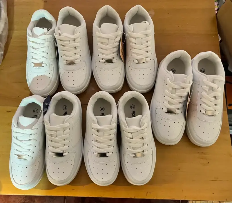 Lote zapatillas blancas niño/a - 1