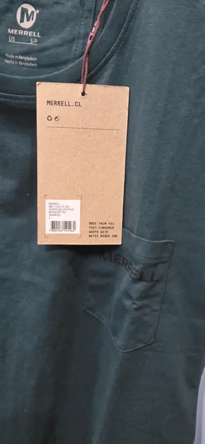Polera verde con bolsillo Merrell - miniatura 3