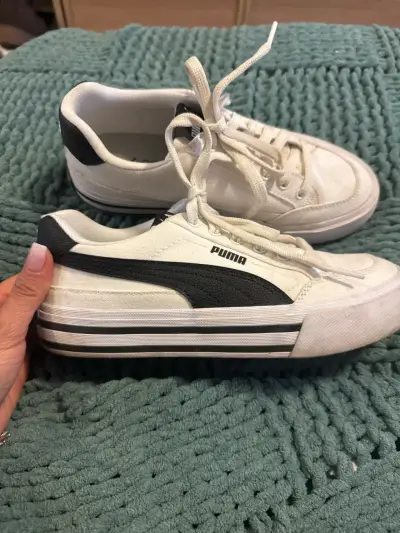 Zapatillas blancas Puma casuales - miniatura 1