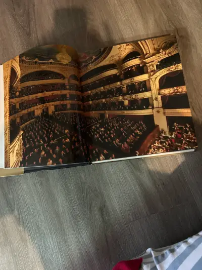Libro Teatro Municipal de Santiago 150 Años - miniatura 2