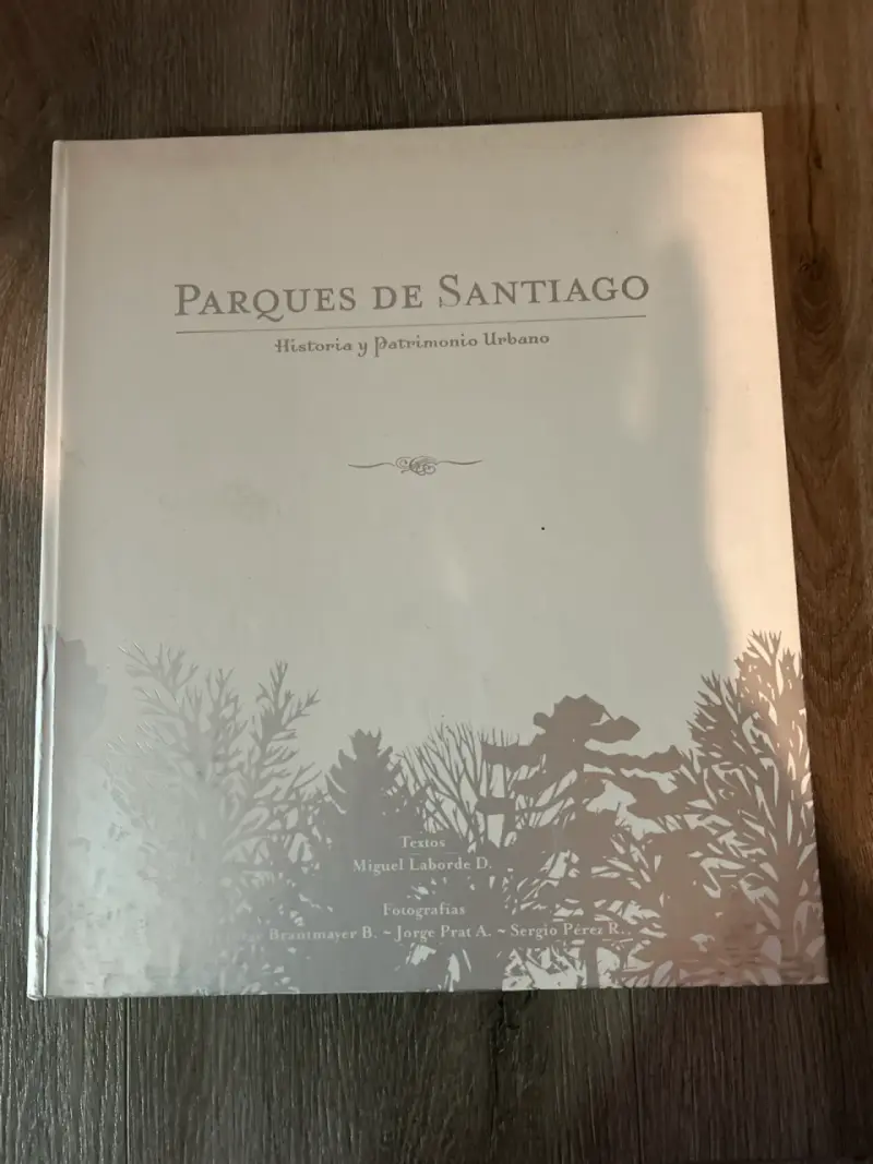 Libro Parques de Santiago - 1