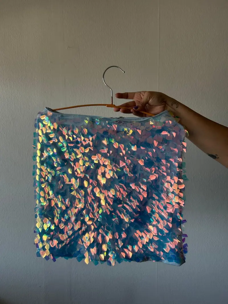 Falda con lentejuelas holográficas