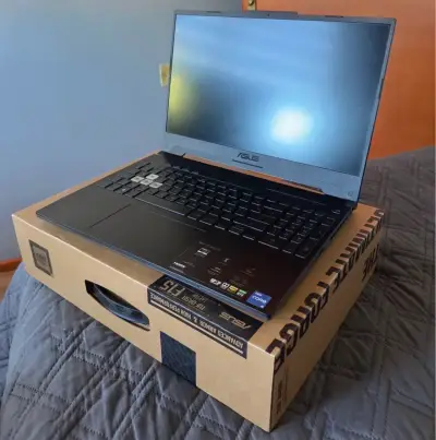 Laptop ASUS Tuf Dash F15 - miniatura 1