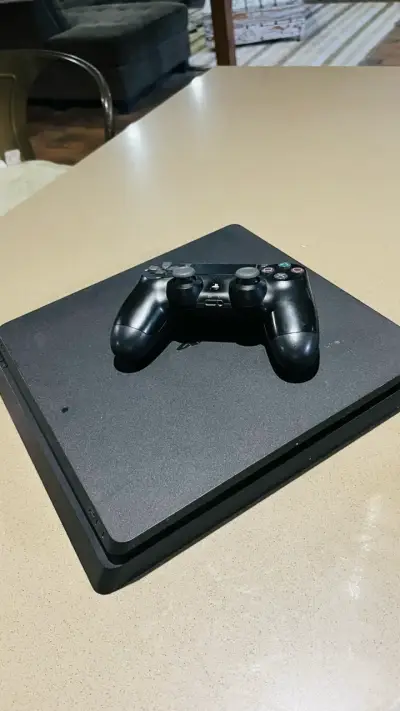 PlayStation 4 + mando y 8 juegos. - miniatura 2