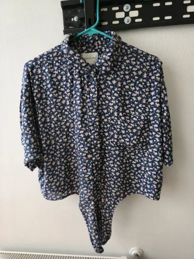 Blusa American Eagle - miniatura 3