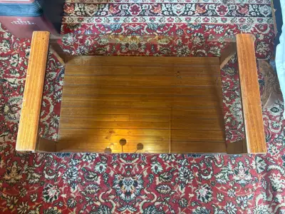 Mesa de centro de madera y vidrio - miniatura 1