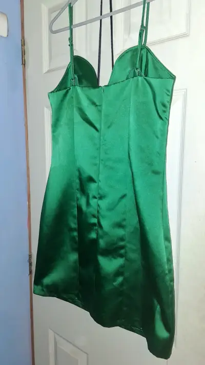 Vestido verde satin - miniatura 2