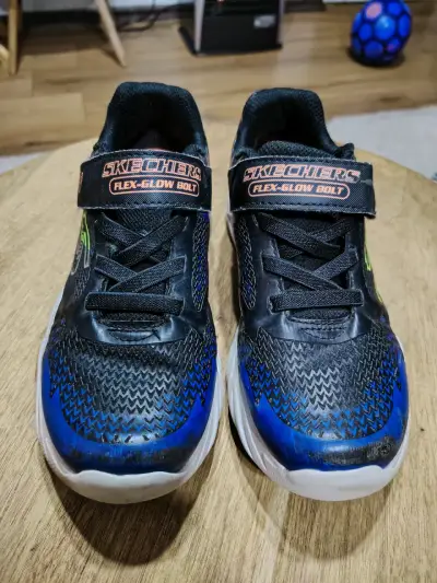 Zapatillas Skechers con luces - miniatura 2