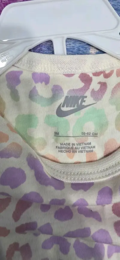 Conjunto Nike bebé estampado leopardo - miniatura 3