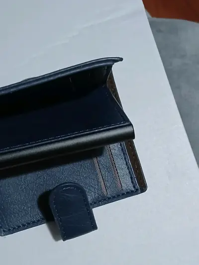 Billetera azul contarjetero automático - miniatura 4