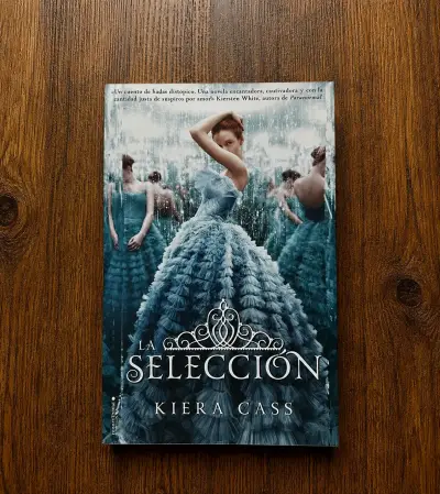 Libro 'La Selección' de Kiera Cass - miniatura 1