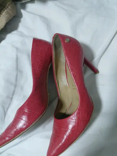 Zapatos de taco rojo - miniatura 1