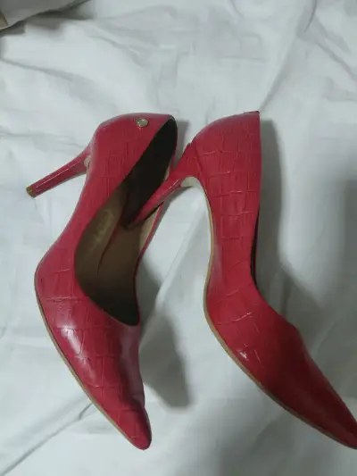 Zapatos de taco rojo - miniatura 2