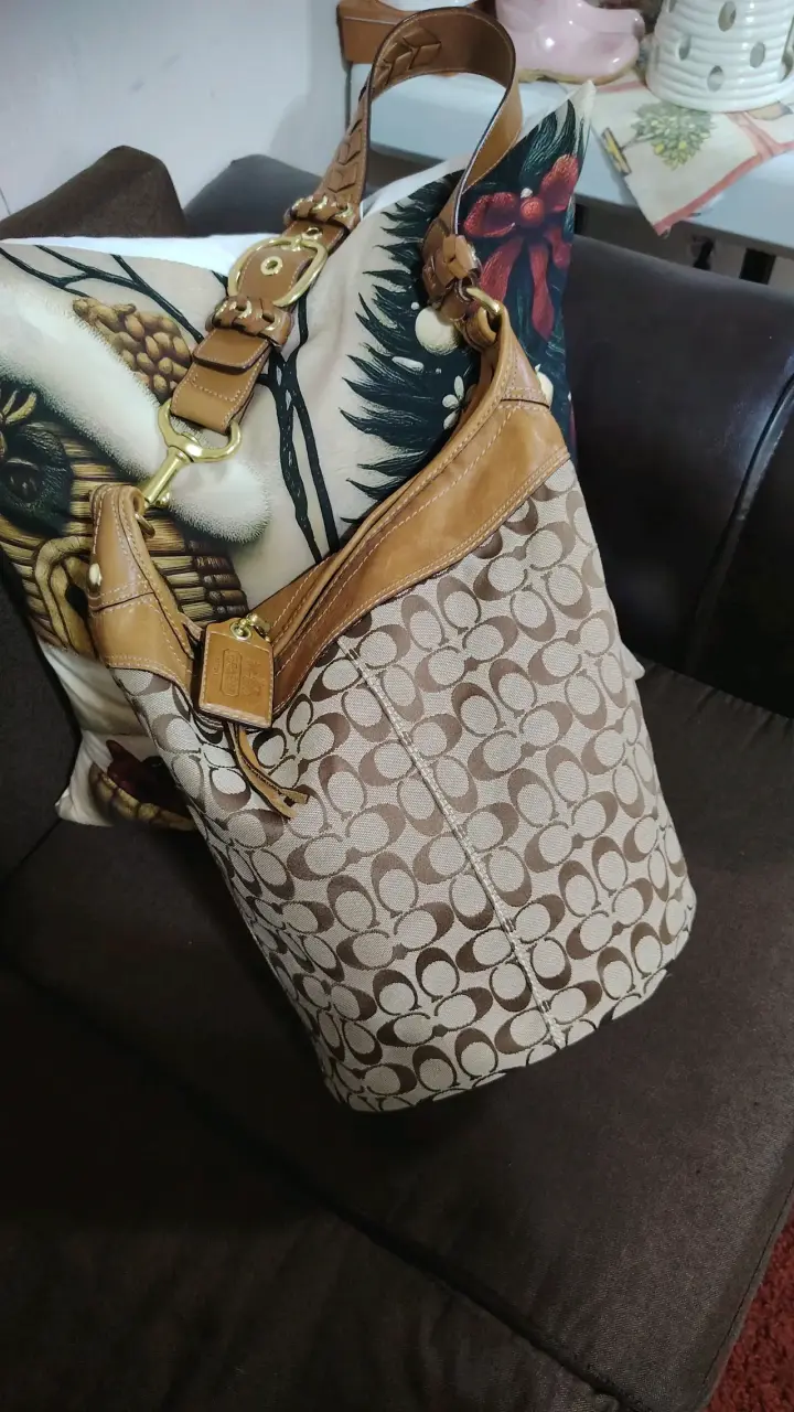 Cartera beige Coach - 1