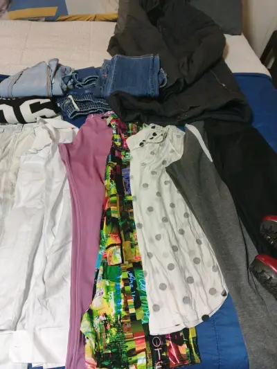 Conjunto de ropa variada - miniatura 4