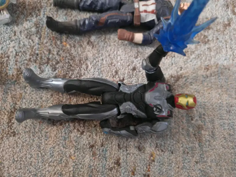 Set de figuras de acción de superhéroes - 5