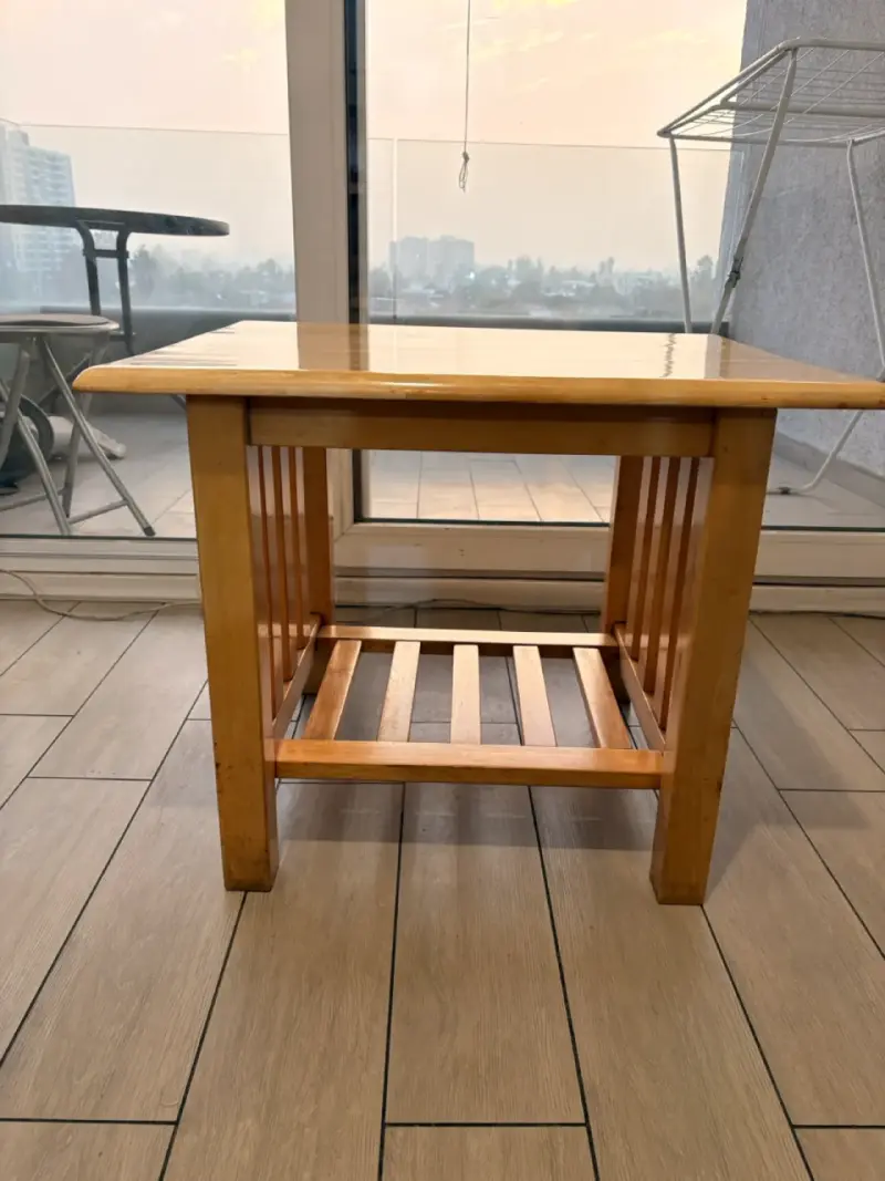 Mesa de madera pequeña - 3