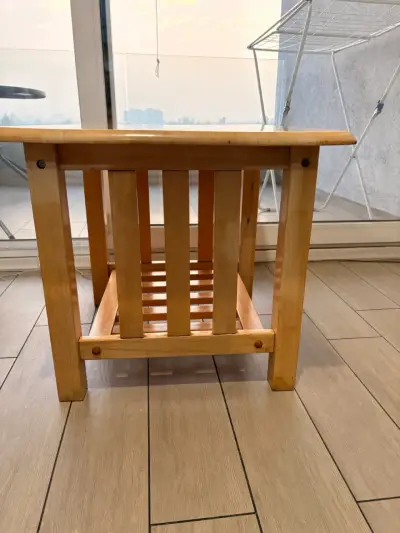 Mesa de madera pequeña - miniatura 4