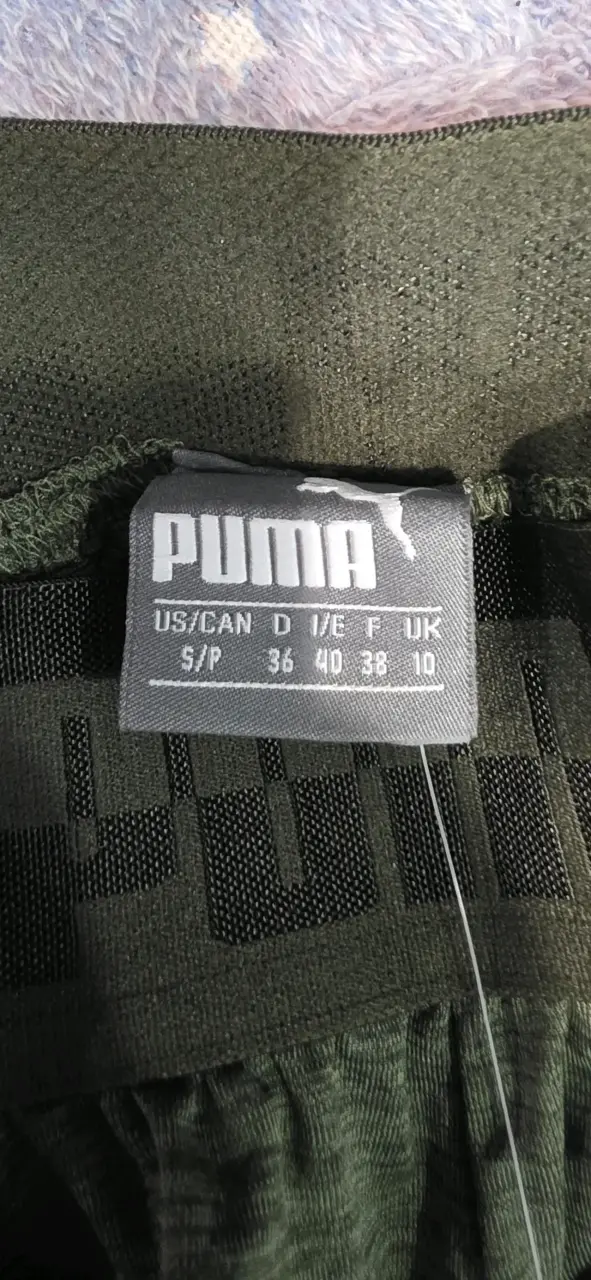 Pantalones deportivos verde Puma - 2