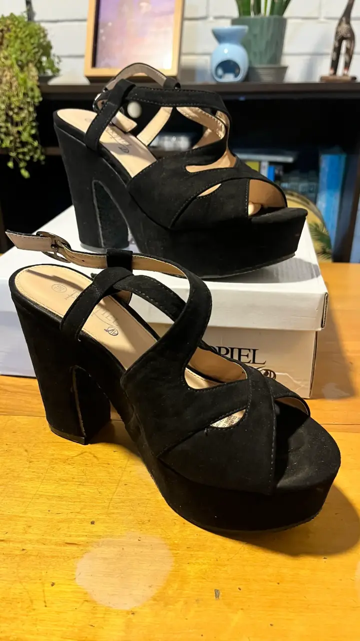 Tacones todopiel negros - 2