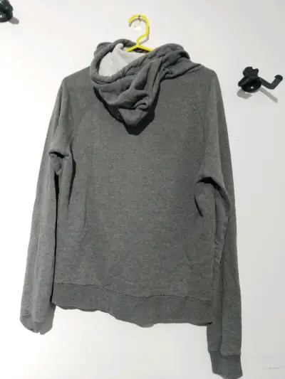 Polerón gris Nike con capucha - miniatura 2