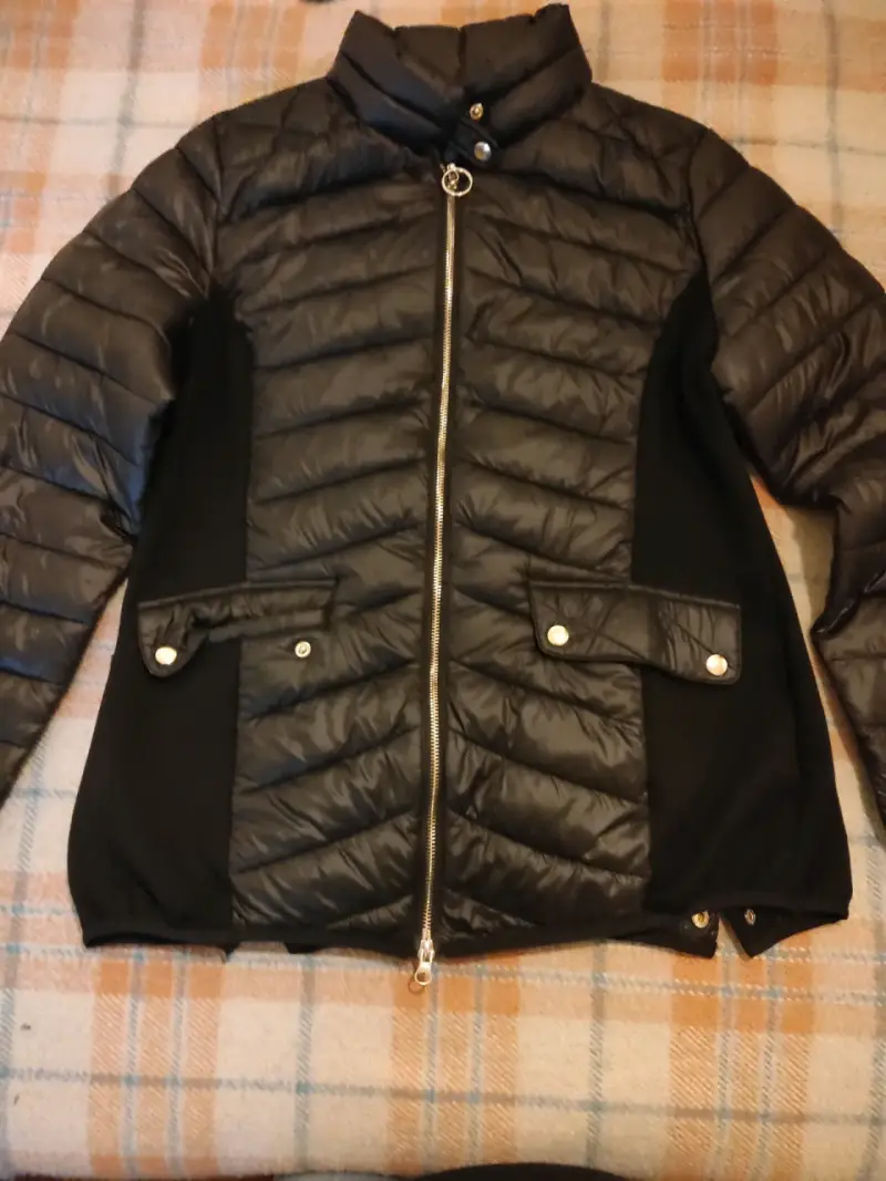 Chaqueta negra acolchada mujer. - 1