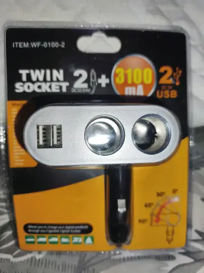 Adaptador de encendedor doble USB para auto - miniatura 2