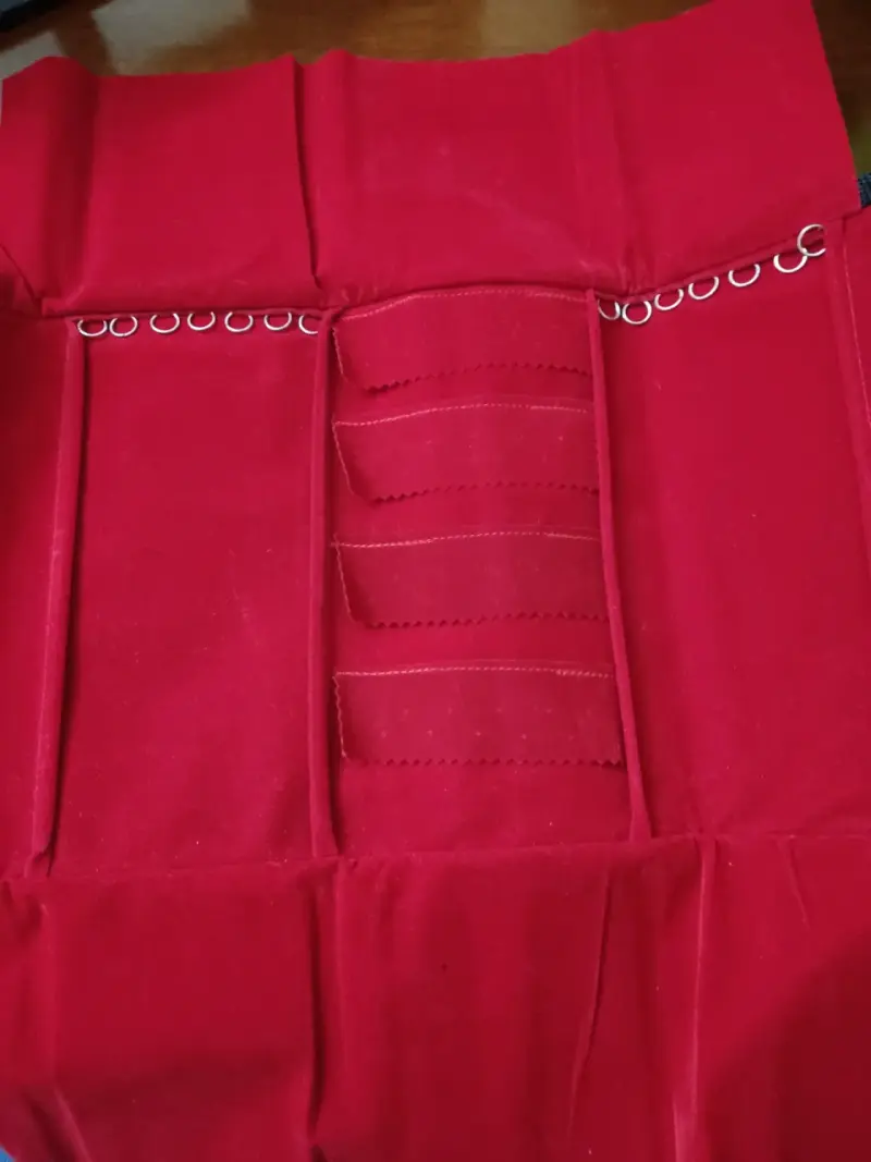Estuche organizador rojo para joyas - 1