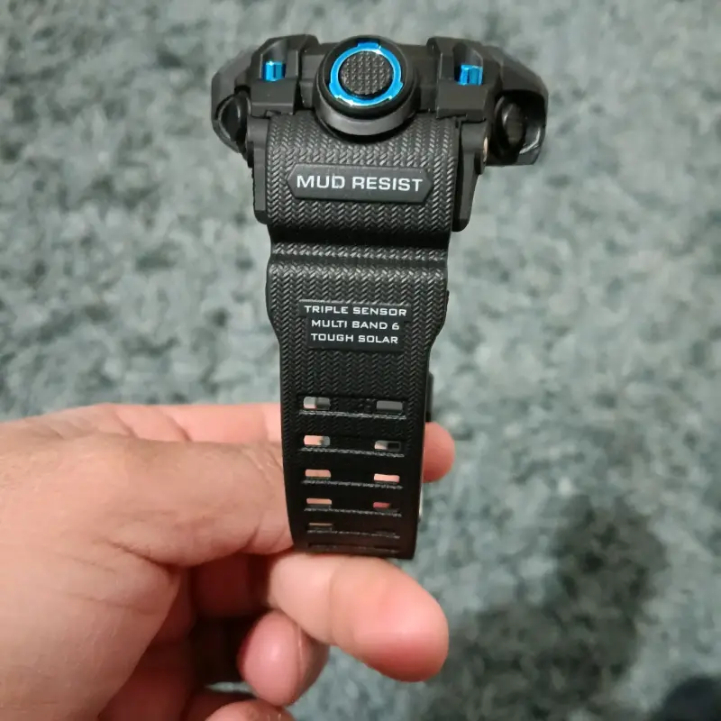 Reloj Casio G-Shock negro y azul - 2