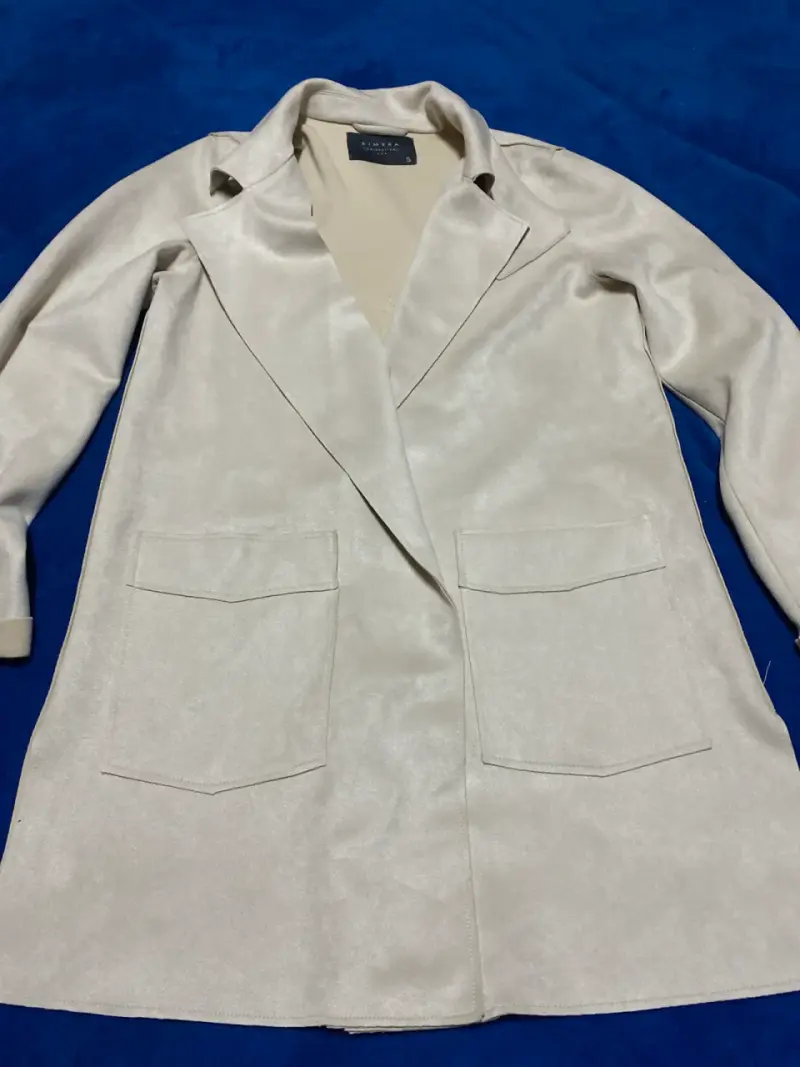 Abrigo beige de gamuza - 2