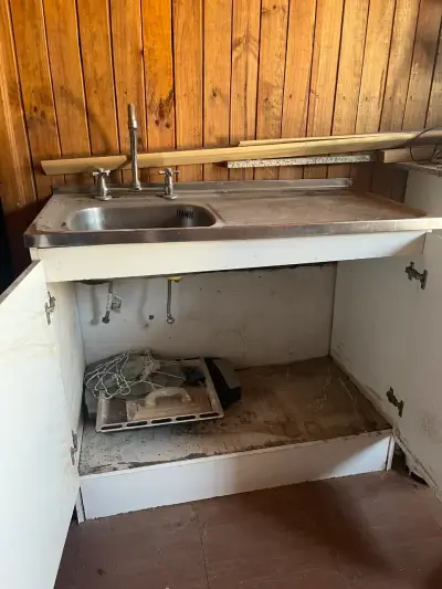 Mueble de cocina con lavaplatos - miniatura 2