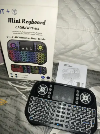 Mini teclado inalámbrico Bluetooth y 2.4GHz - miniatura 2