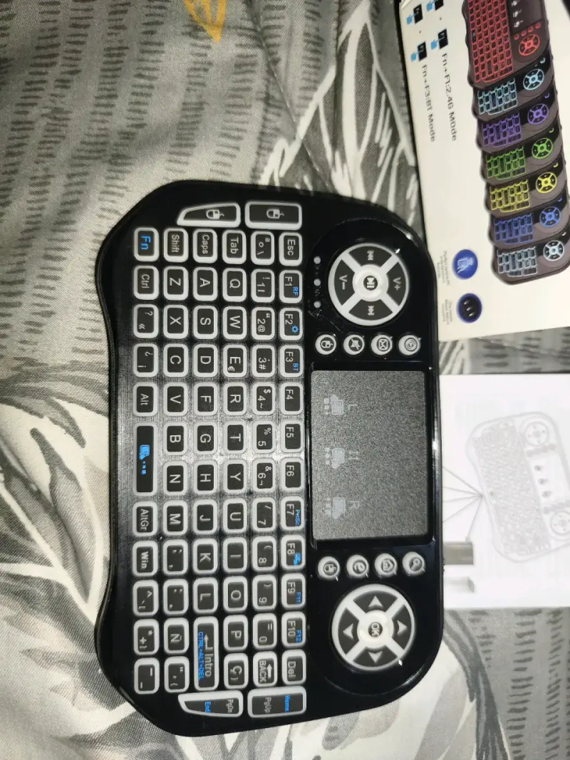 Mini teclado inalámbrico Bluetooth y 2.4GHz - 4