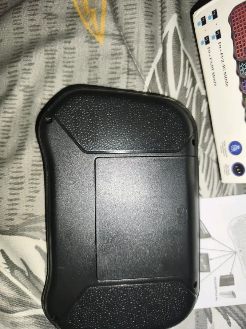 Mini teclado inalámbrico Bluetooth y 2.4GHz - 5