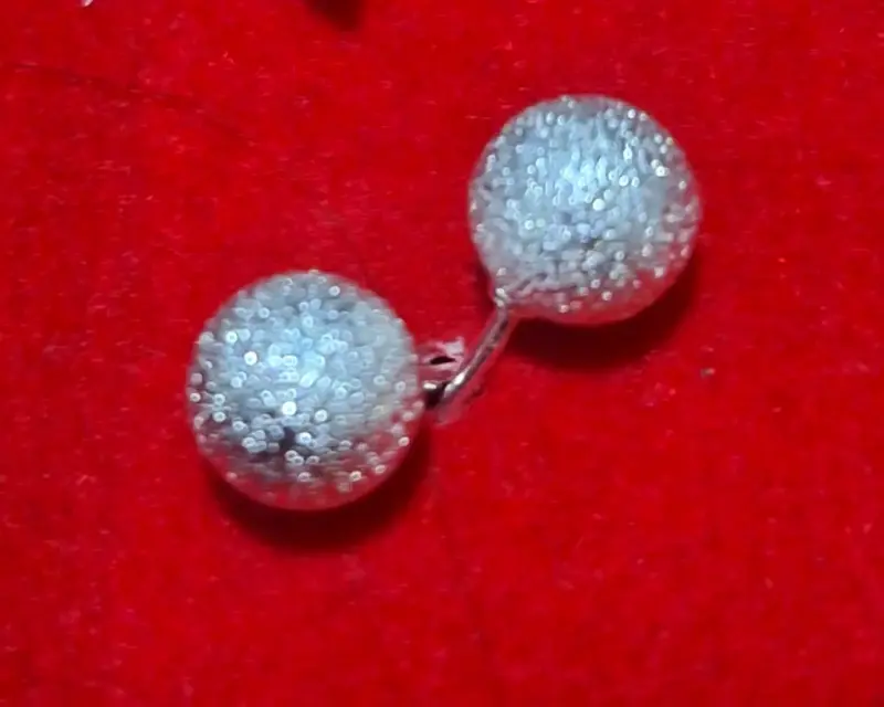 Aros de fiesta plateados