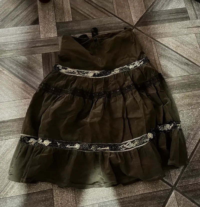 Falda verde oscuro con encaje - 1