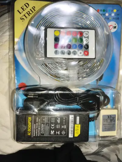 Tira LED RGB con control remoto - miniatura 3