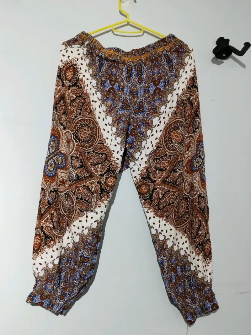 Pantalones estampados bohemios - 2