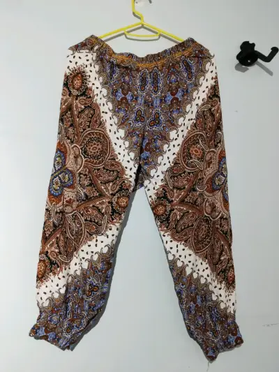 Pantalones estampados bohemios - miniatura 2