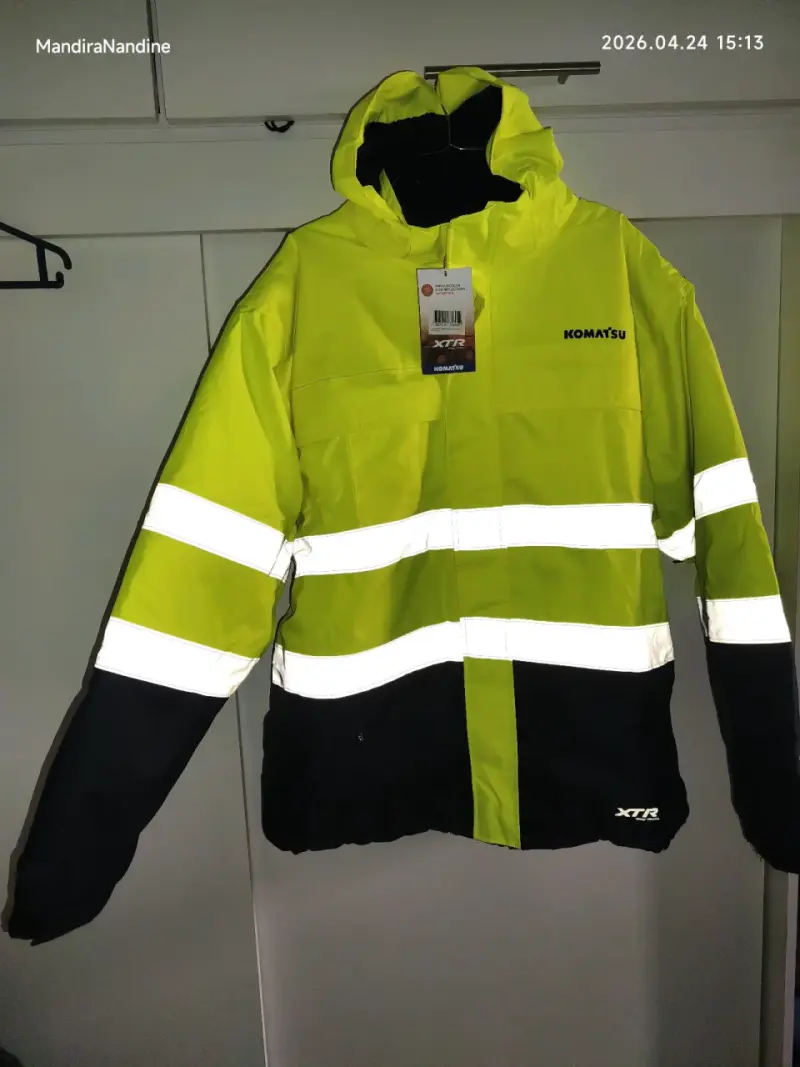 Chaqueta y pantalón impermeable - 1
