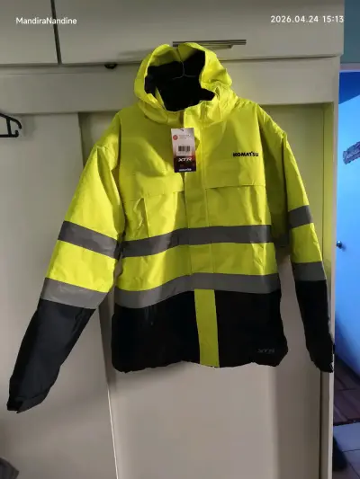 Chaqueta y pantalón impermeable - miniatura 2