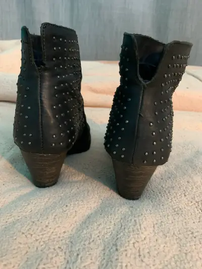 Botines cuero negros con tachas - miniatura 2