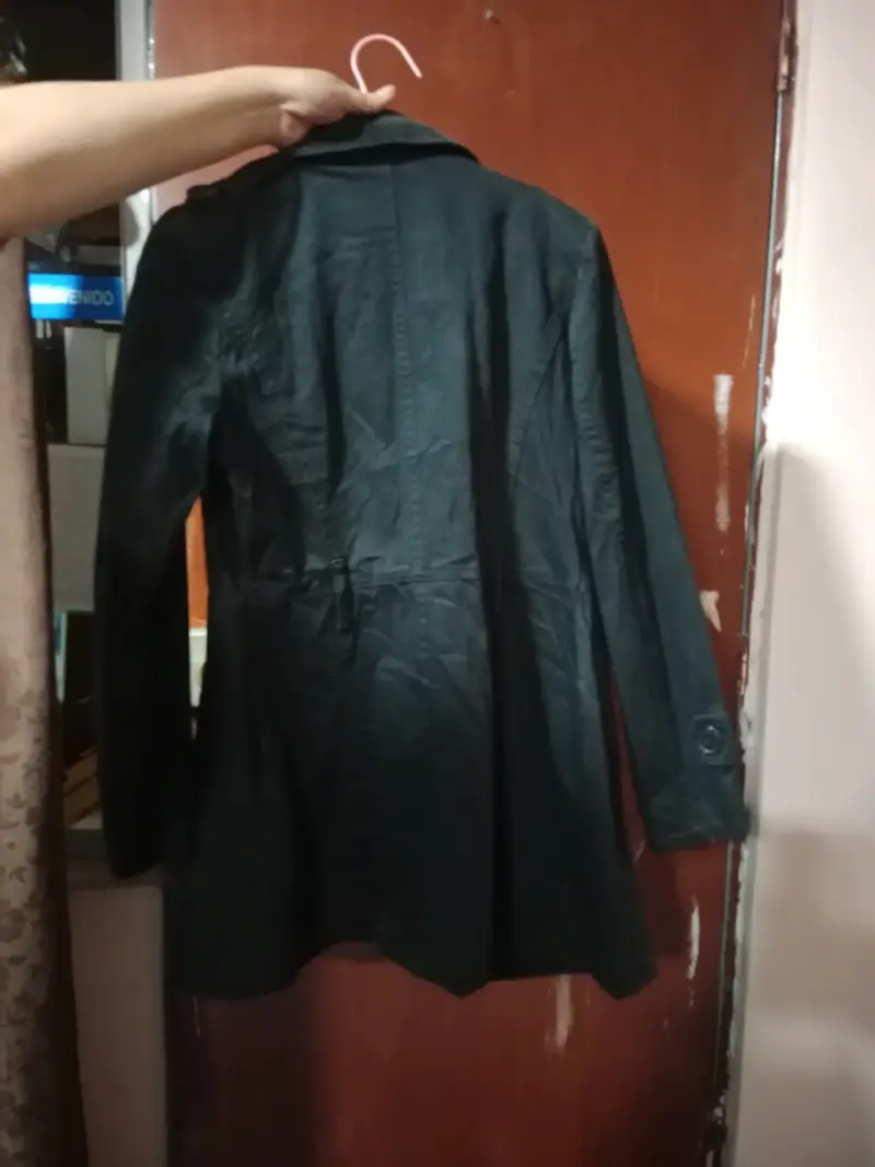 Abrigo negro de mujer - 2