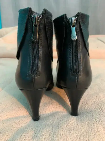 Botines negros de cuero pollini - miniatura 2