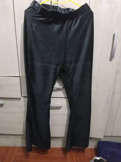 Pantalones negros - miniatura 1