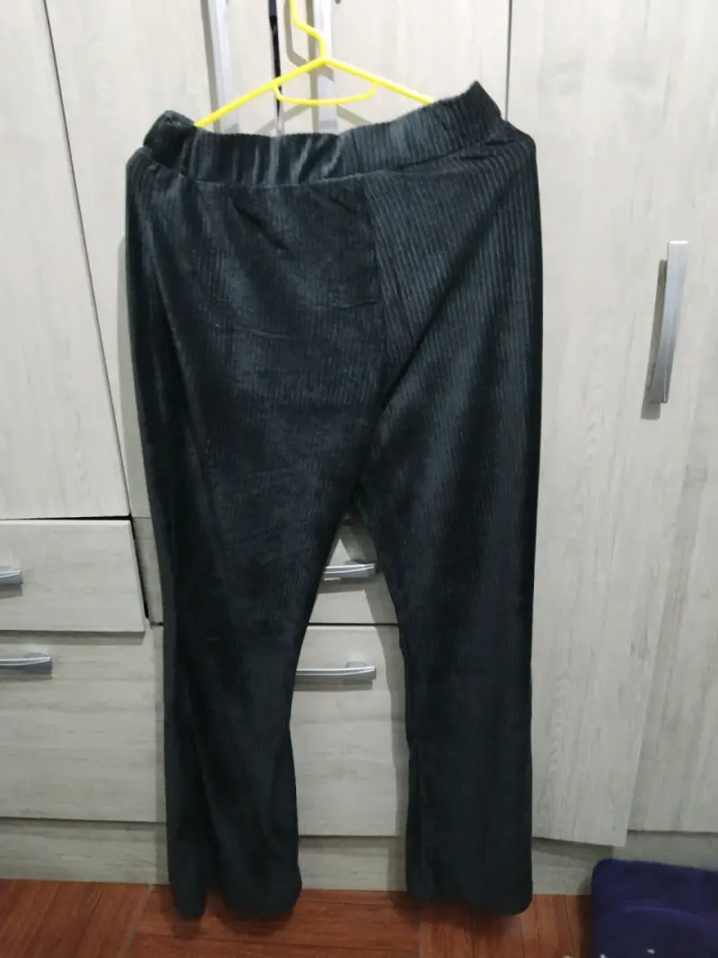 Pantalones negros - 2
