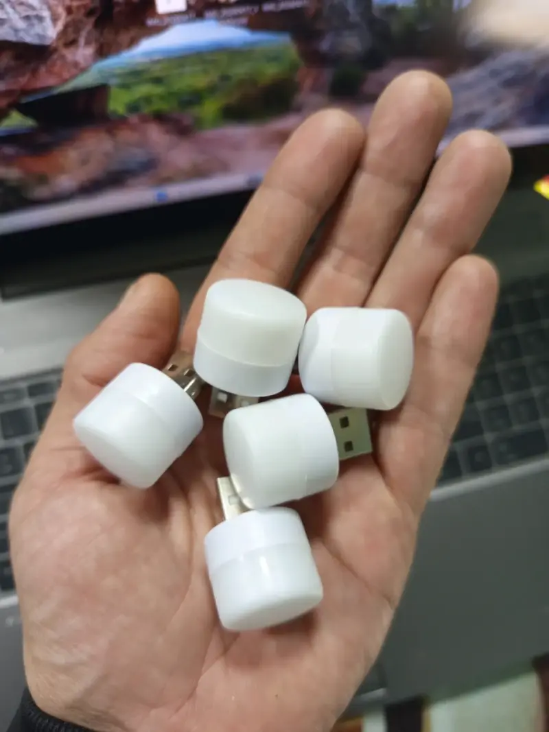 Mini luz LED USB blanca - 1