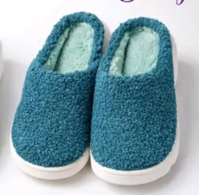 Pantuflas grises acolchadas - miniatura 3