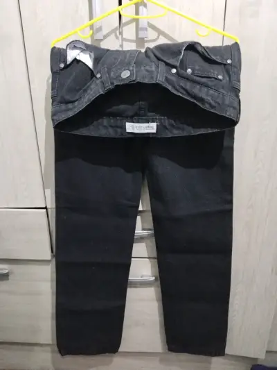 Pantalones negros jeans - miniatura 2